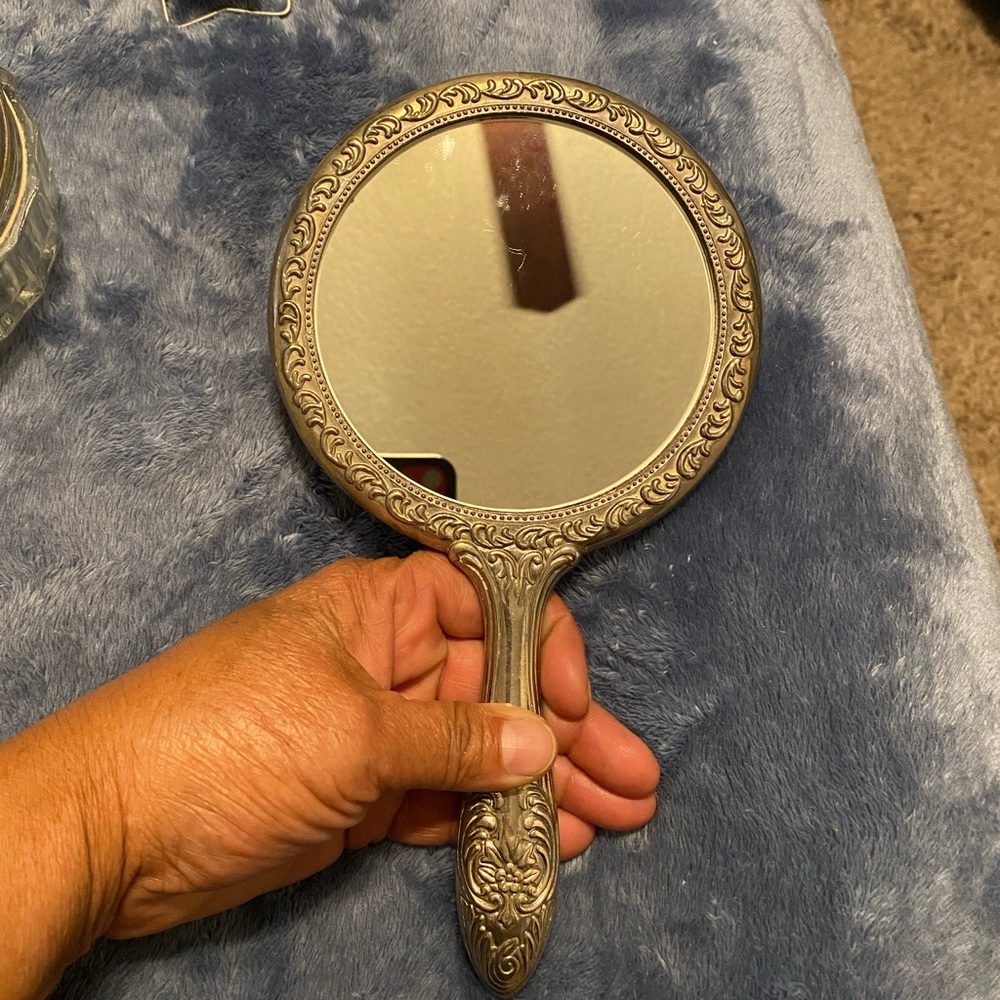 Vintage Silver Plated Vanity/Mirror/Brush/Comb/Po… - image 3